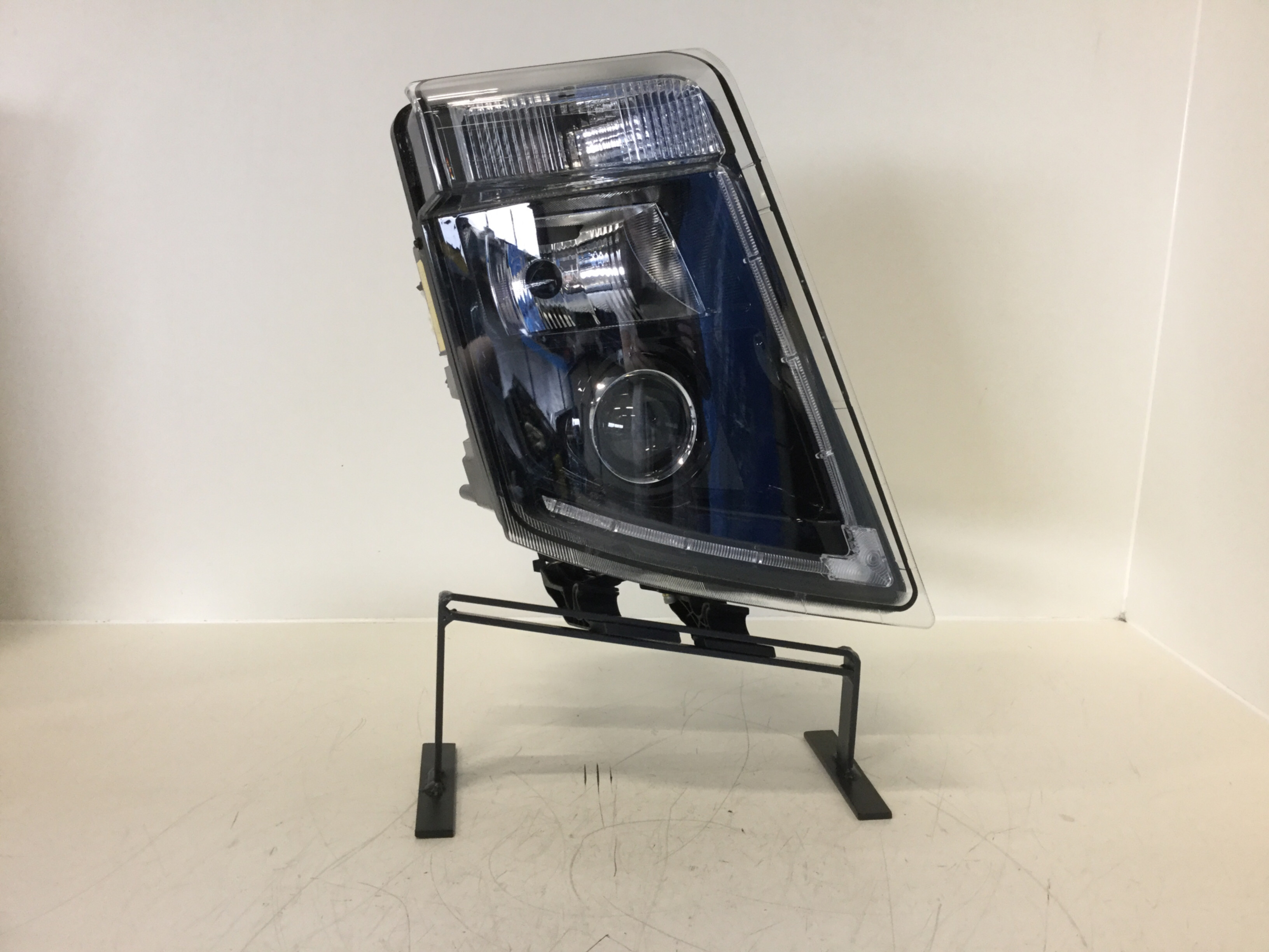 Reflektor FH3 Prawo LHD 21035651