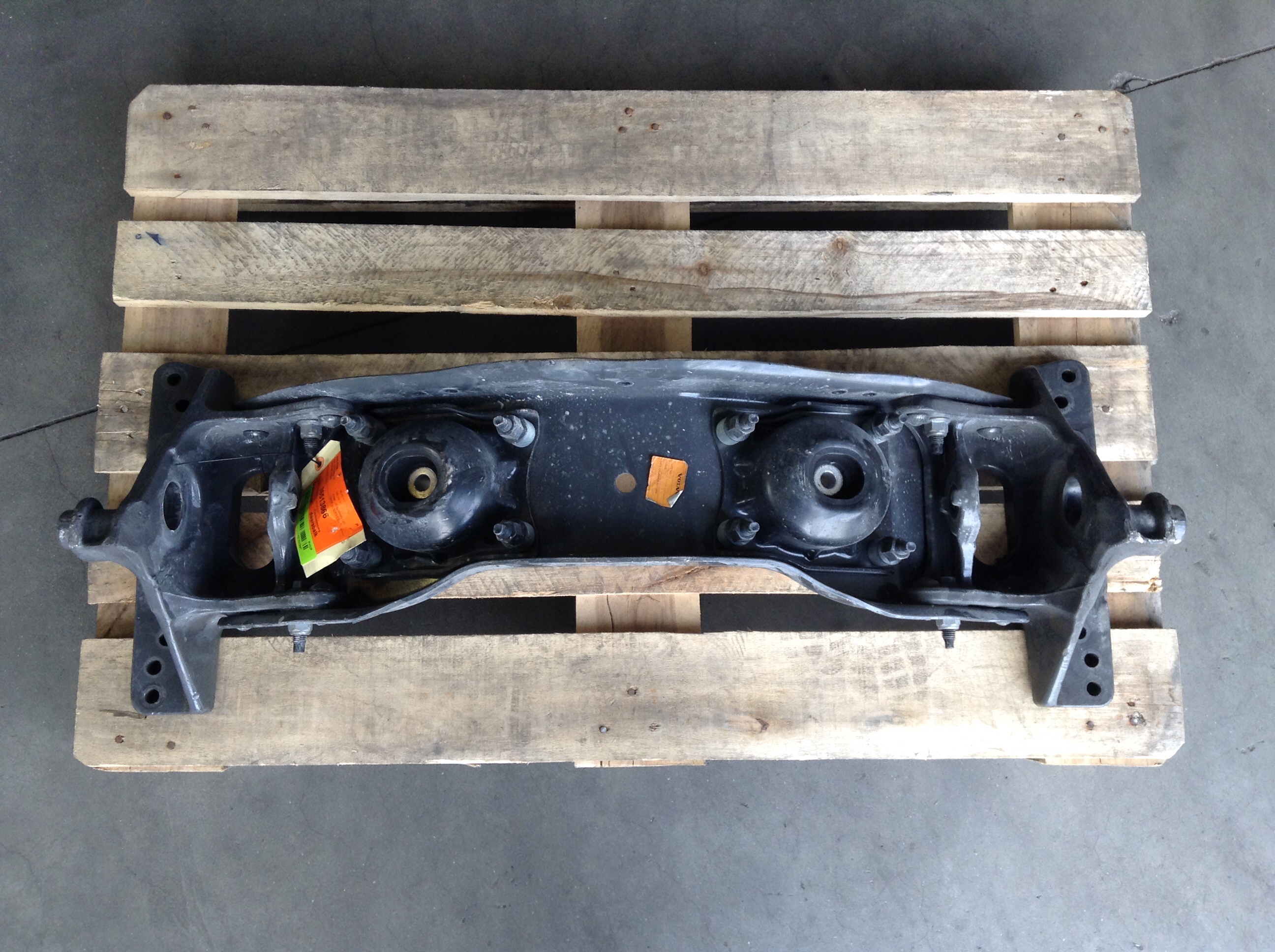 Barra transversal Renault 7421332947 Barra transversal Renault 7421332947