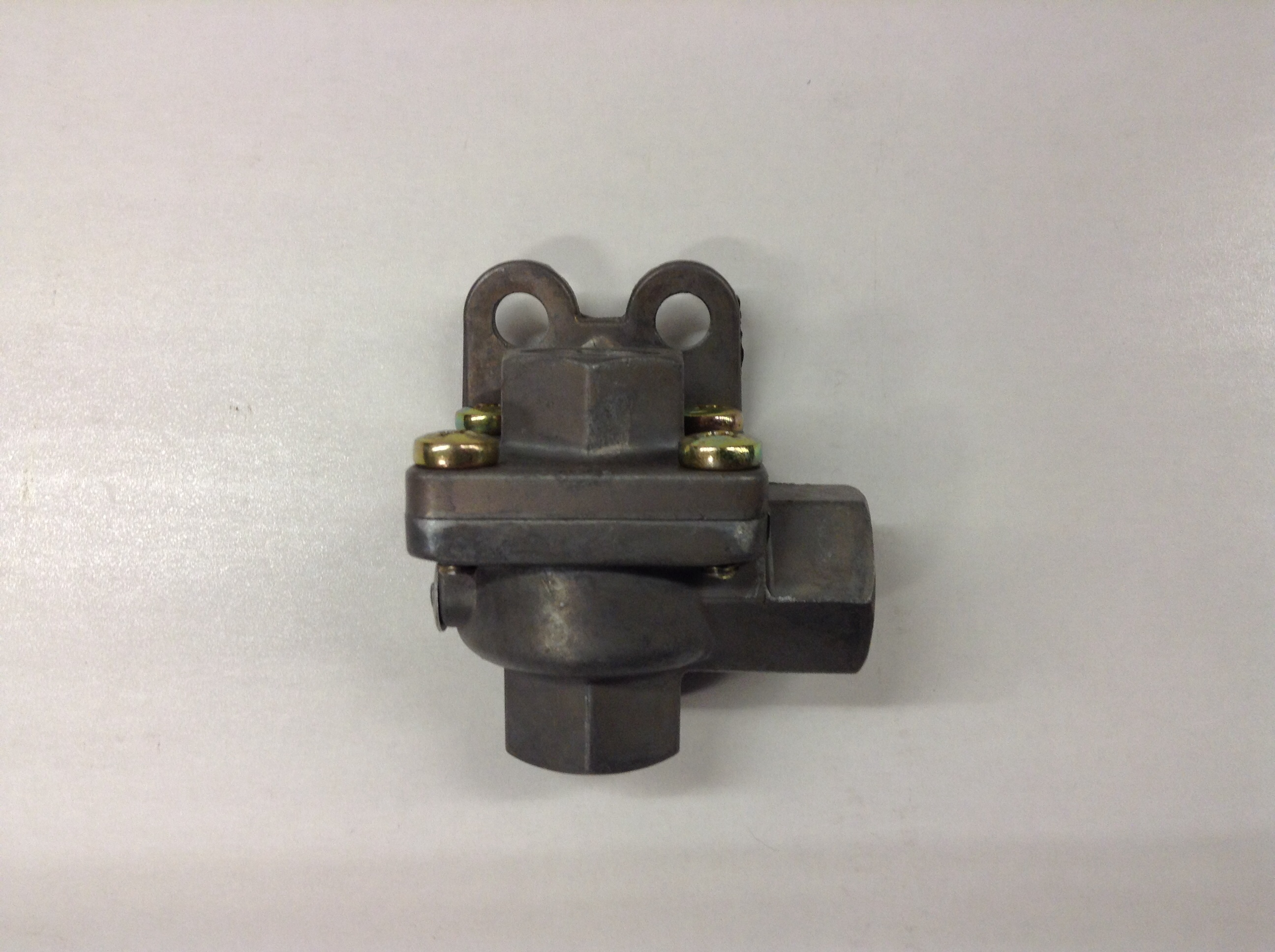 Válvula de comutação WABCO 0566360