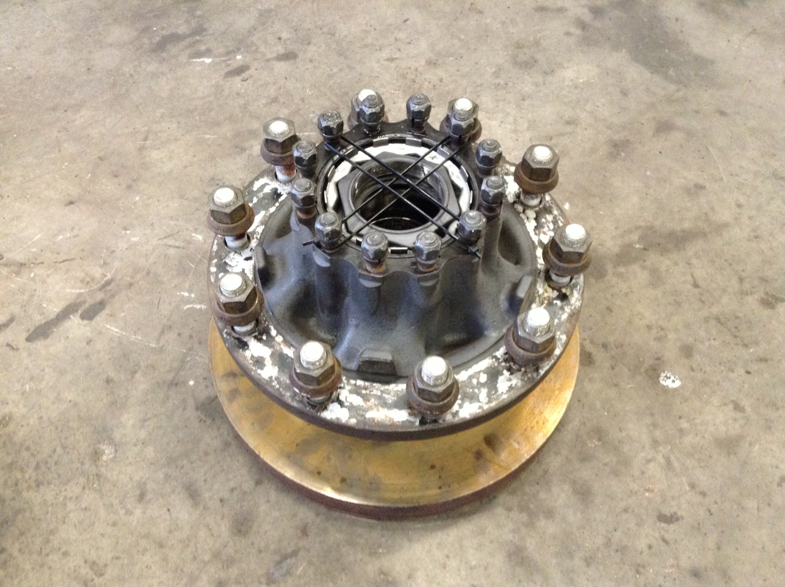 Volvo Nabe Hinterachse 410 mm Massief 7485107753