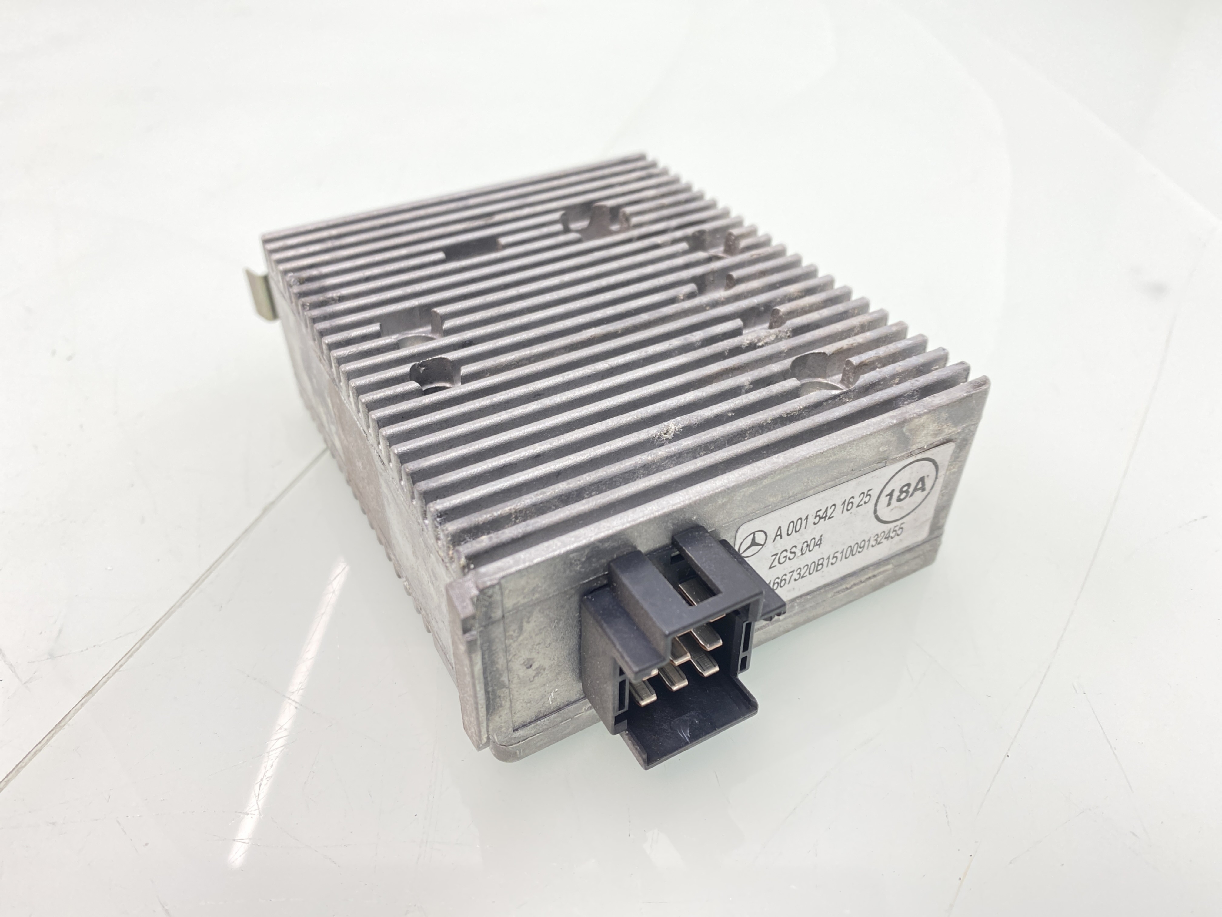 Converter Mercedes A 375 542 01 25 Converter Mercedes A 375 542 01 25