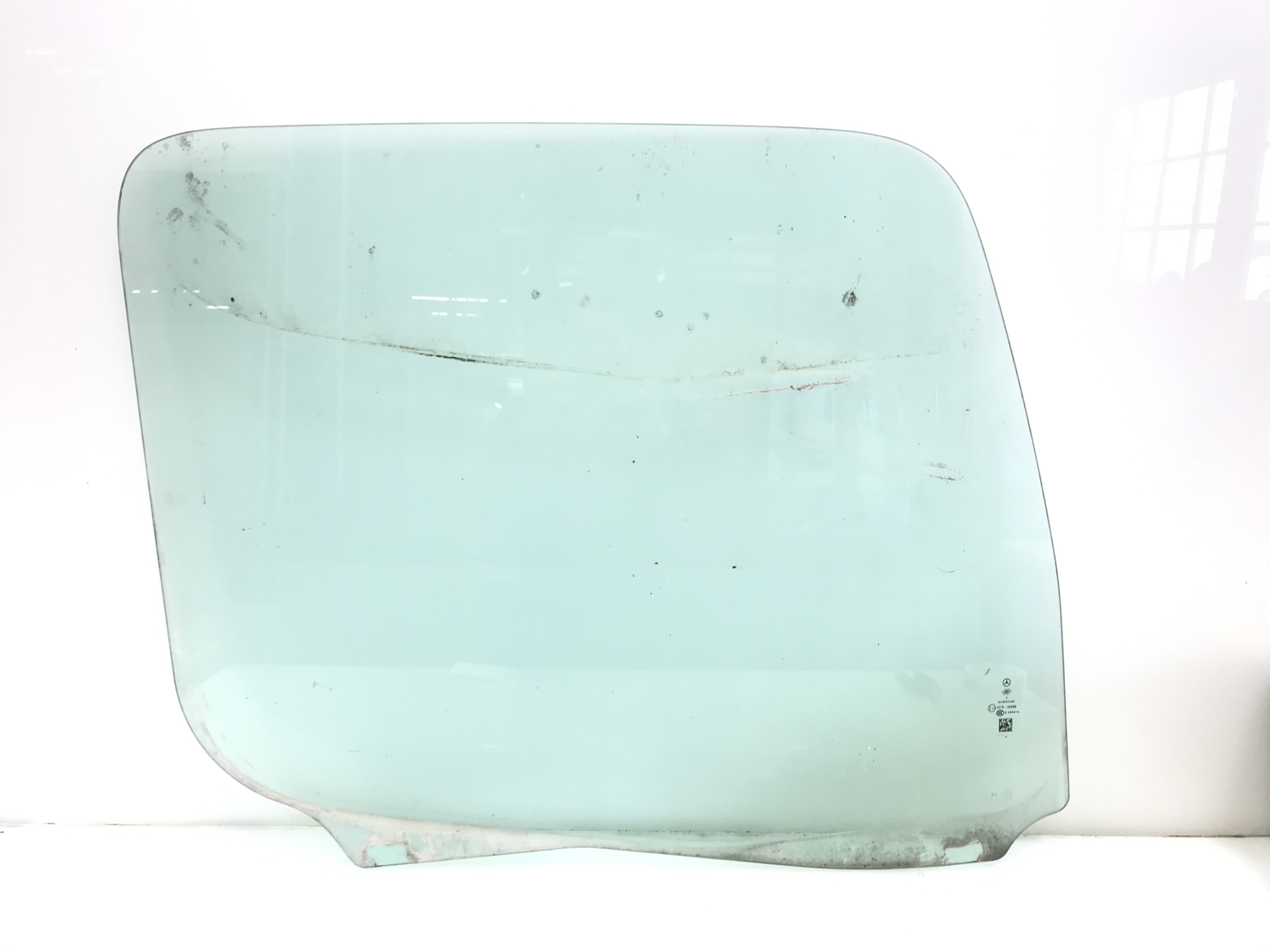 Door window Mercedes A 960 720 03 18