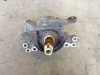 Achsschenkel Volvo 22045948