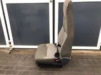 مقعد الراكب Renault 7482212348