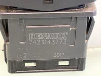 Interrupteur Renault 7421043773
