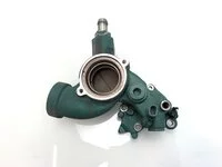 Carter de thermostat Volvo 20832618 Carter de thermostat Volvo 20832618
