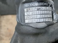 Etrier de frein Droite Mercedes A 004 420 73 83 Etrier de frein Droite Mercedes A 004 420 73 83
