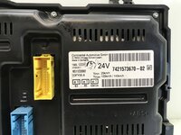 Painel de instrumentos Renault 7421573670