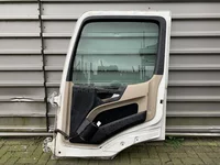 Portière Droite Mercedes Actros MP4 A 960 720 26 03