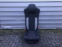 Scaunul pasagerului Renault 7482514741