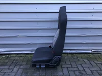 Scaunul pasagerului Renault 7482514741