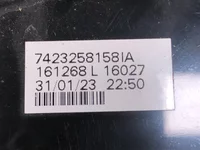 Luz traseira Esquerdo Renault 7423258158