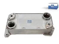 Motorölkühler DT Spare Parts 2026896