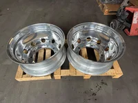 Alcoa 9.00 x 22.5 ET 176 26 mm مجموعة مستعملة Alcoa 9.00 x 22.5 ET 176 26 mm مجموعة مستعملة