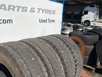 Bridgestone 315/80R22.5 DURAVIS R-DRIVE 002 conjunto usado Bridgestone 315/80R22.5 DURAVIS R-DRIVE 002 conjunto usado