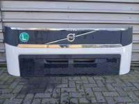 Vorderseite Volvo 82360122