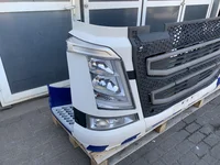 Parachoque Volvo FH4 82139942