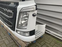 Parachoque Volvo FH4 82139942
