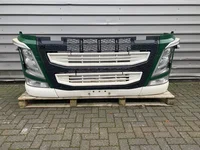 Parachoque Volvo FH4 82139942