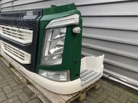Parachoque Volvo FH4 82139942