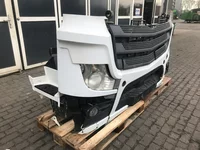 Parachoque Mercedes Actros MP4 A 960 880 17 90 Parachoque Mercedes Actros MP4 A 960 880 17 90