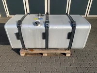Réservoir carburant Scania 700 Liter 1790948