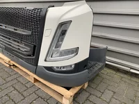 Pare-chocs Volvo FM5 84274554 Pare-chocs Volvo FM5 84274554