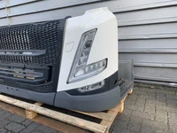 Parachoque Volvo FM5 78670304