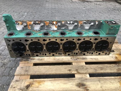 Cylinderhead Volvo 22467253 | BAS Parts & Tyres