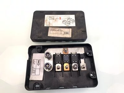 Zekeringkast Renault 7420512928 Zekeringkast Renault 7420512928