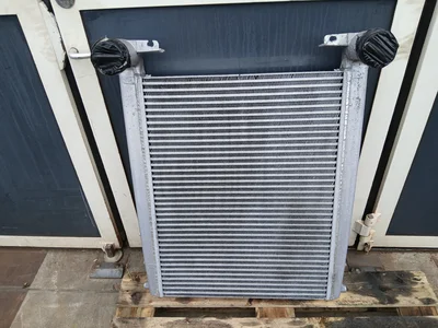 Intercooler Renault 7421657617 Intercooler Renault 7421657617