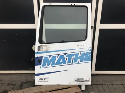 Door Left DAF XF106 1881862 Door Left DAF XF106 1881862