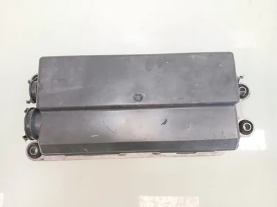 Unitatea de control RCIOM Renault 7421855948 Unitatea de control RCIOM Renault 7421855948