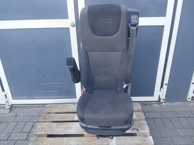 Scaunul șoferului DAF 1844320 Scaunul șoferului DAF 1844320