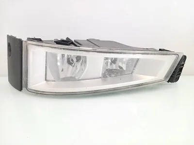 Farol de nevoeiro Volvo 82140763 Farol de nevoeiro Volvo 82140763
