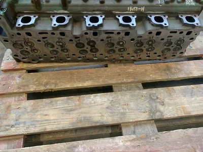 Cylinderhead Volvo D8K 250 K2 22487800 Cylinderhead Volvo D8K 250 K2 22487800