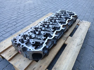 Głowica cylindra DAF MX13 355 H5 2304398R Głowica cylindra DAF MX13 355 H5 2304398R