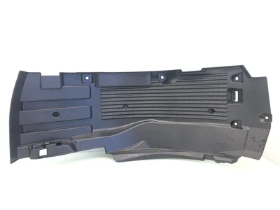 Kotflügelinnenteil Volvo 82674649 Kotflügelinnenteil Volvo 82674649
