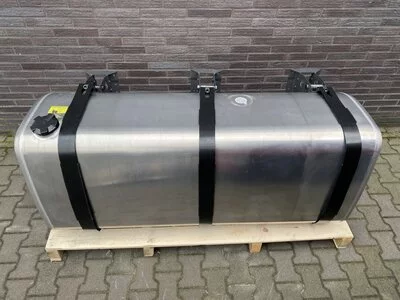 Kraftstofftank Volvo 690 Liter 20367144 Kraftstofftank Volvo 690 Liter 20367144