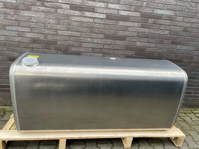 خزان الوقود Volvo 610 Liter G0000171 خزان الوقود Volvo 610 Liter G0000171