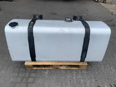 Резервоар за гориво Volvo 7421210530 Резервоар за гориво Volvo 7421210530