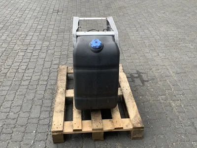 Renault AdBlue tank 7421226079 Renault AdBlue tank 7421226079