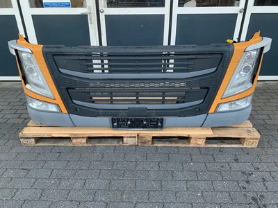 Parachoques Volvo FM4 84086799 Parachoques Volvo FM4 84086799