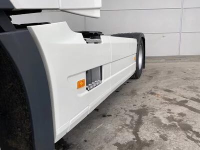 Marche D'escalier Inférieure Gauche Pour Camion Volvo FH / FH4 (2013+) Euro6 - Neuf - Compatible Réf. OE