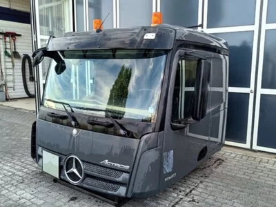 Mercedes Actros MP4 ClassicSpace L-cab L2H1 A 000 600 01 01 Mercedes Actros MP4 ClassicSpace L-cab L2H1 A 000 600 01 01