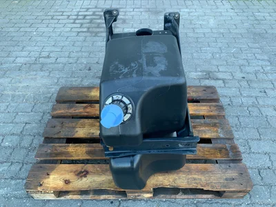 MAN Tanque de AdBlue 81154025032 MAN Tanque de AdBlue 81154025032