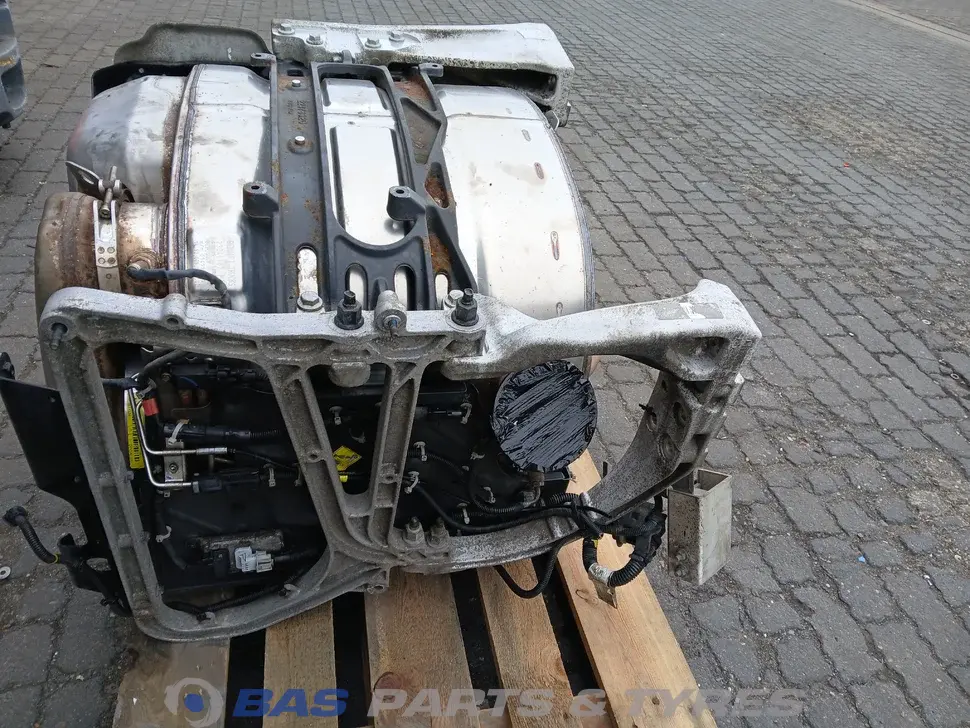 العادم كاتم الصوت Renault 7422396038 العادم كاتم الصوت Renault 7422396038