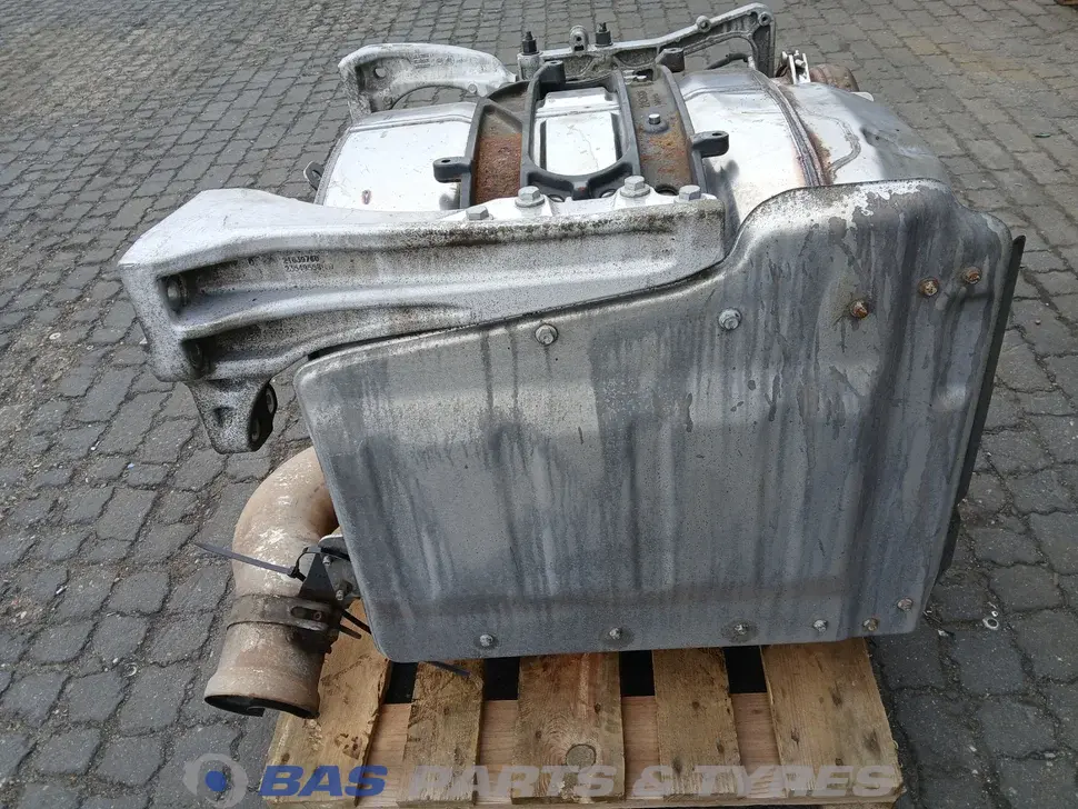العادم كاتم الصوت Renault 7422396038 العادم كاتم الصوت Renault 7422396038