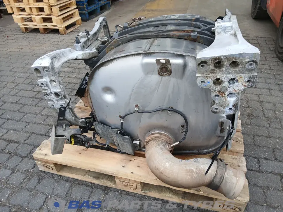 العادم كاتم الصوت Renault 7422396038 العادم كاتم الصوت Renault 7422396038