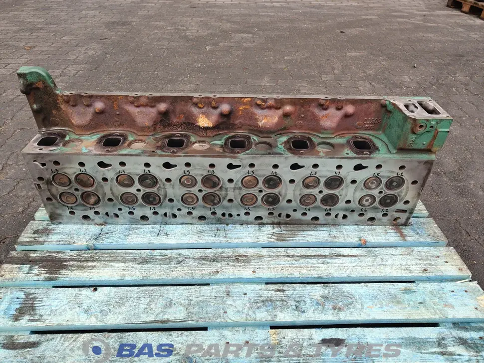 Culasse Volvo G13C 460 K5 22877770 Culasse Volvo G13C 460 K5 22877770